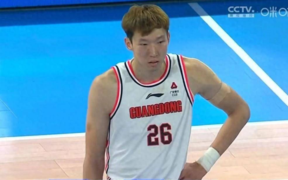 原创广东男篮18分大胜北京周琦1416任骏飞188徐杰受伤比较严重