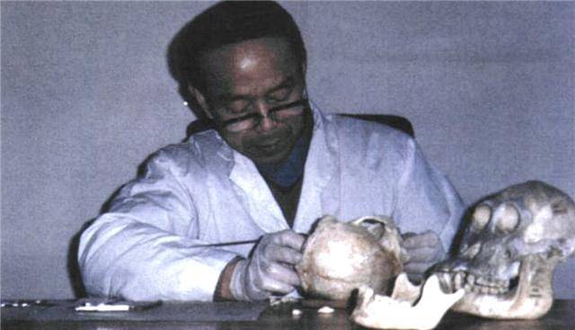 猴娃曾繁胜曾被认为是野人后代专家对其尸检后有何发现