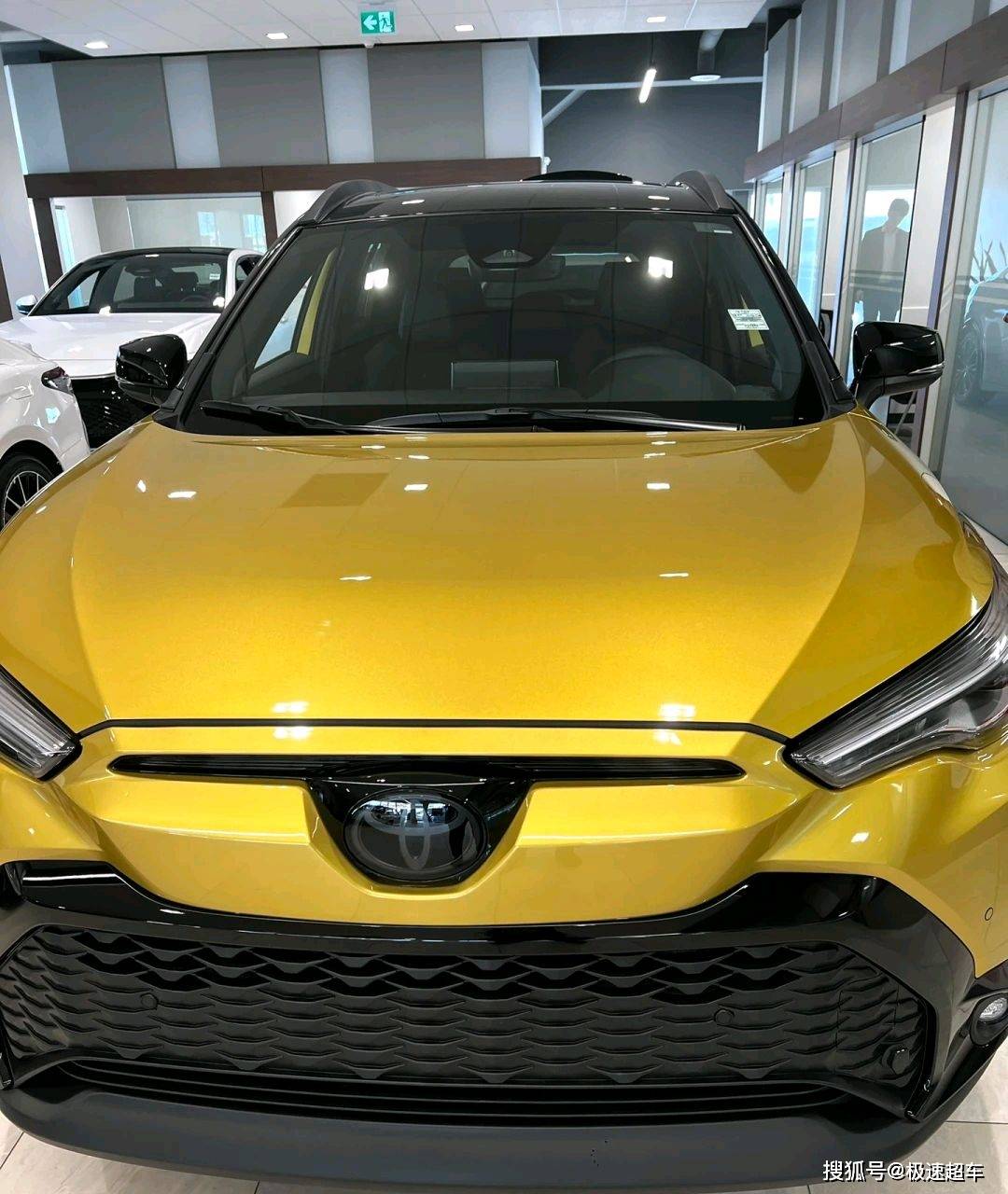 "混动"丰田卡罗拉cross:品鉴不止于视觉,更是心灵的触动_搜狐汽车