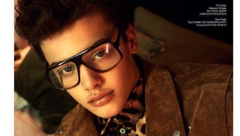 原创16岁身高187新晋男神高颜值星二代华丽转身年幼丧母童年不幸