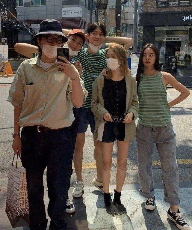 圈没有真情实意,这些国外明星们的友情堪比神仙_宋慧乔_苏志燮_几位