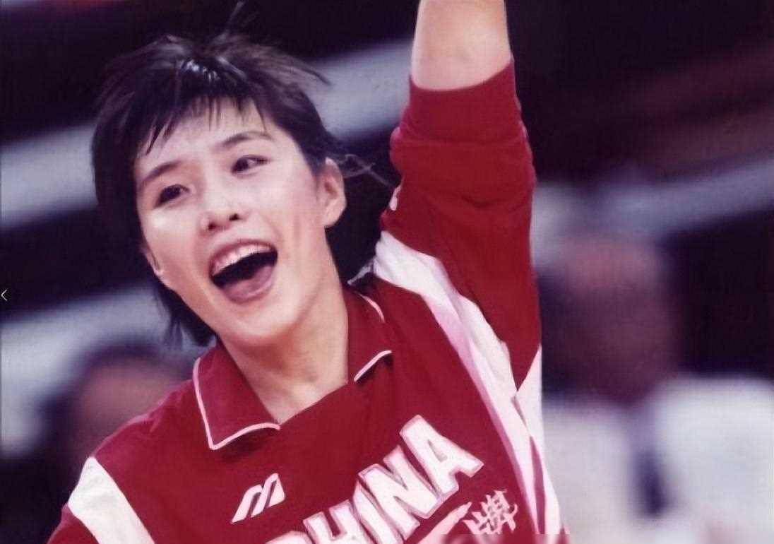 前体育队长51岁现状:面容显老,与公务员老公居住在香港_孙玥_历史