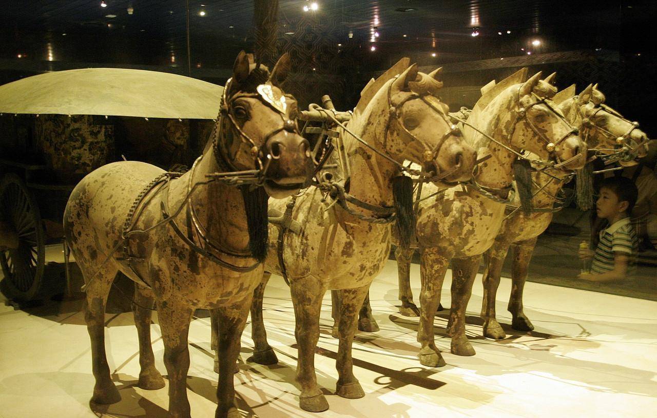 原创二十世纪考古史上最伟大发现近距离直击秦皇陵兵马俑震撼人心