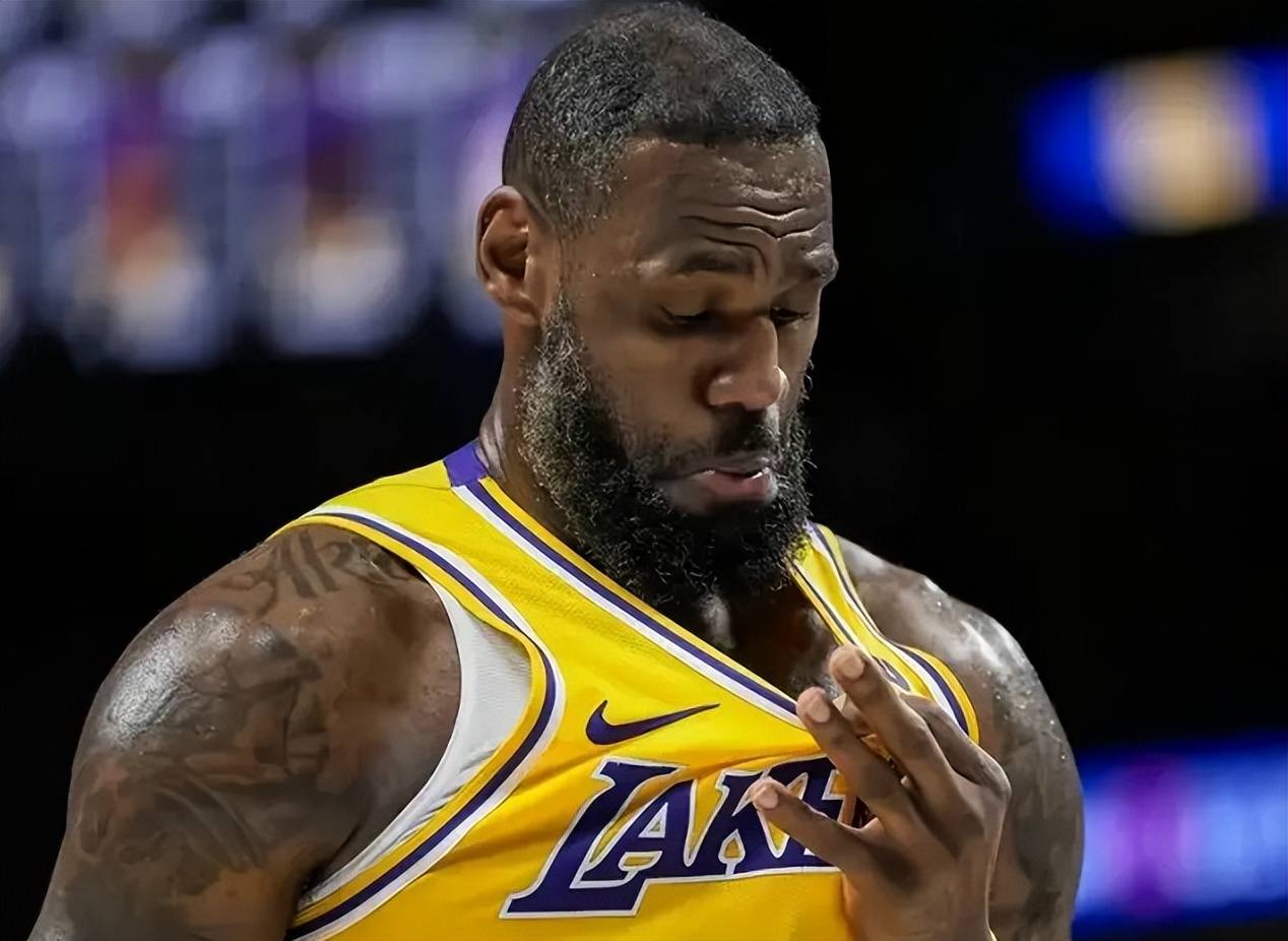 23分14板12助就在今天一项前无古人的nba纪录被老詹达成了