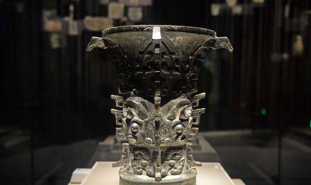 30元就被两次转卖的文物,122字铭文被发现,成为惊艳世界的国宝_青铜器