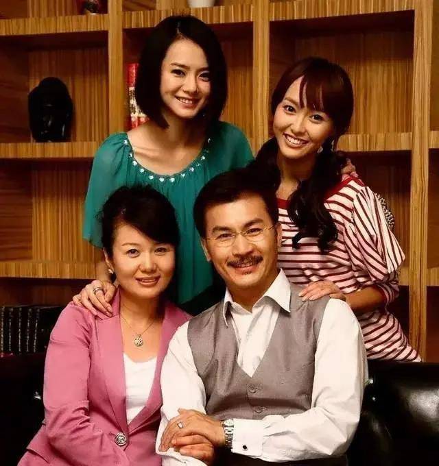 现状:一个整容失败,一个红透半边天,一个成网红_张檬_唐嫣_戚薇