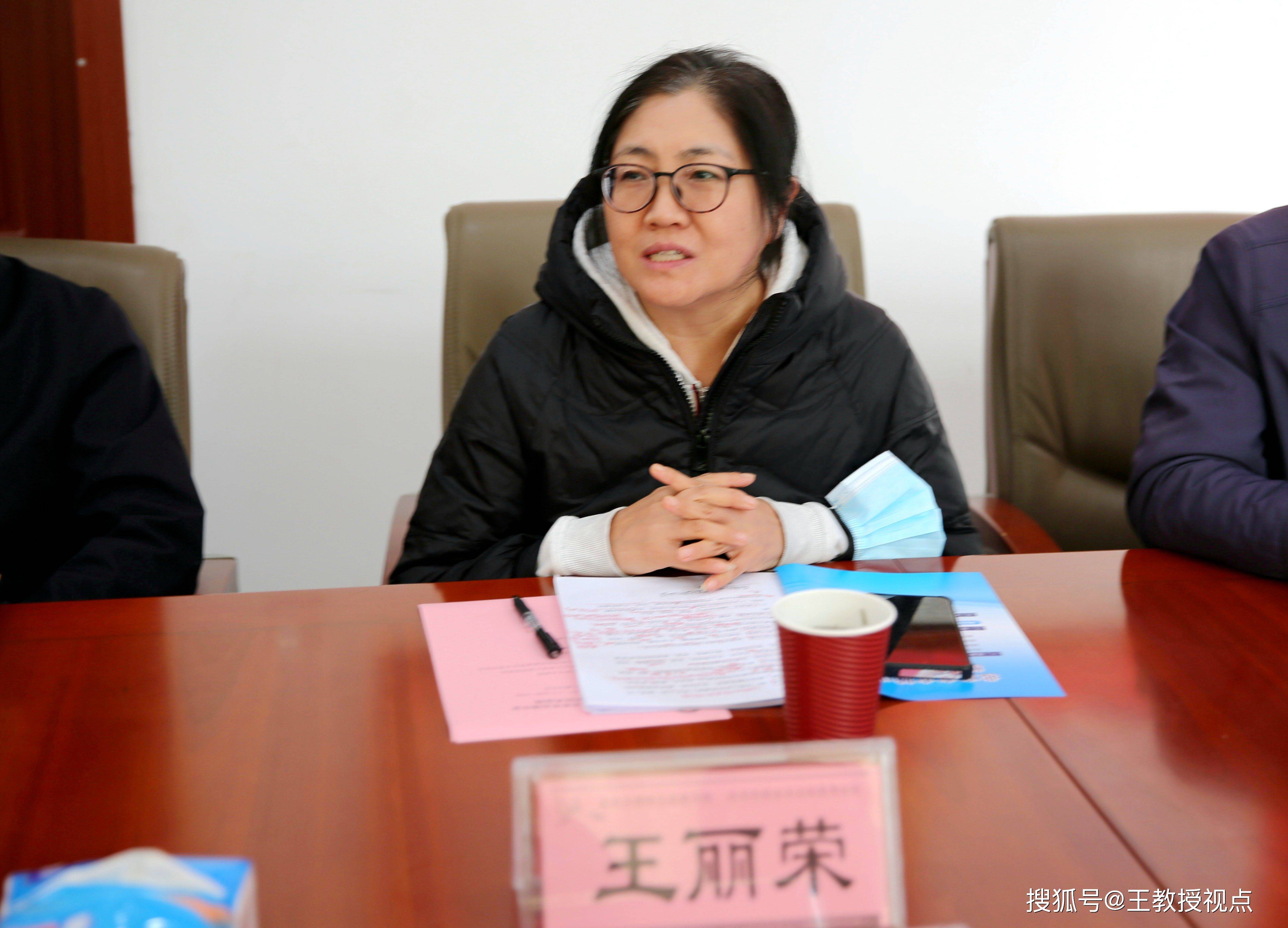 古城中学校长林乐光发表了热情洋溢的致辞,对北方工大的到来表示热烈