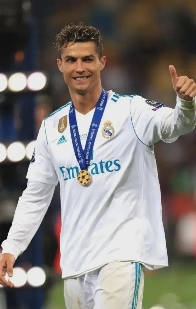 c罗大罗和小罗足球领域谁天赋与成就更胜一筹