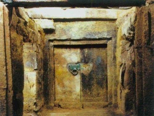 皇帝均寿39岁,但此人寿终103岁,墓中一神物令人垂涎两千年_赵佗_墓地