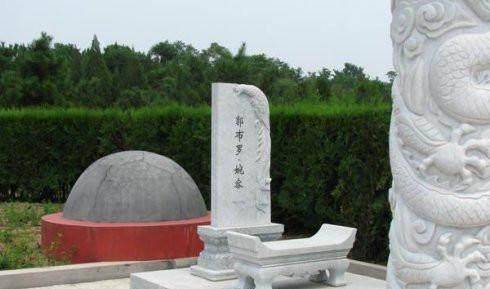 溥仪做出特殊举动让他疑惑不解_谭玉龄_宿舍_因为