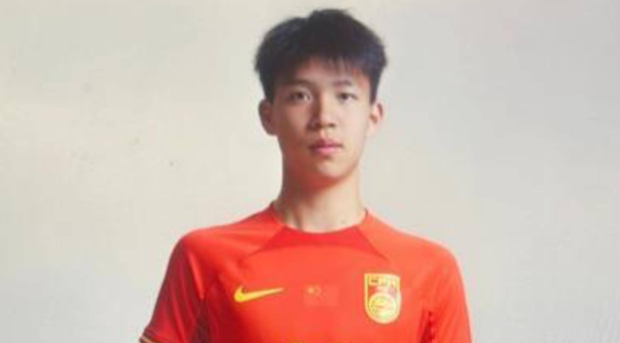 原创中国金童奖王钰栋真是年少老沉先在国内站稳脚跟有机会再去留洋