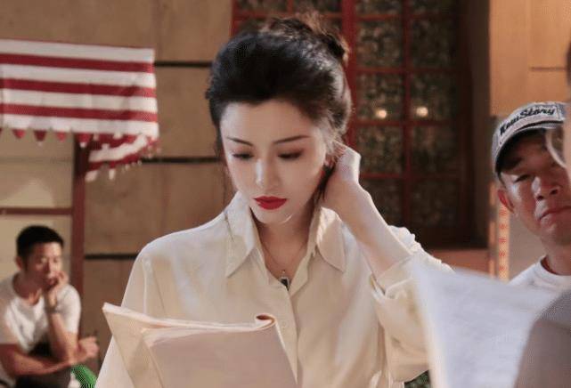 原创刘翔前妻葛天晒玫瑰花和钻戒疑暗示新恋情却被网友嘲你是二手货