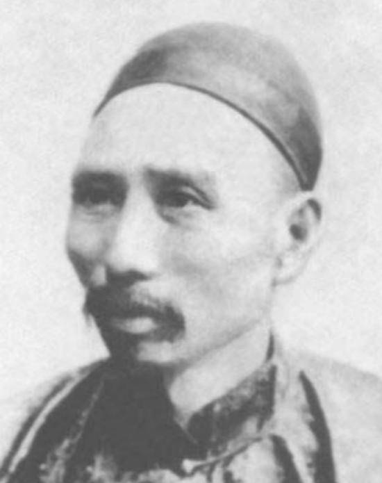 他从太平军小卒变成淮军名将被陆军赶了出来却成了海军统帅