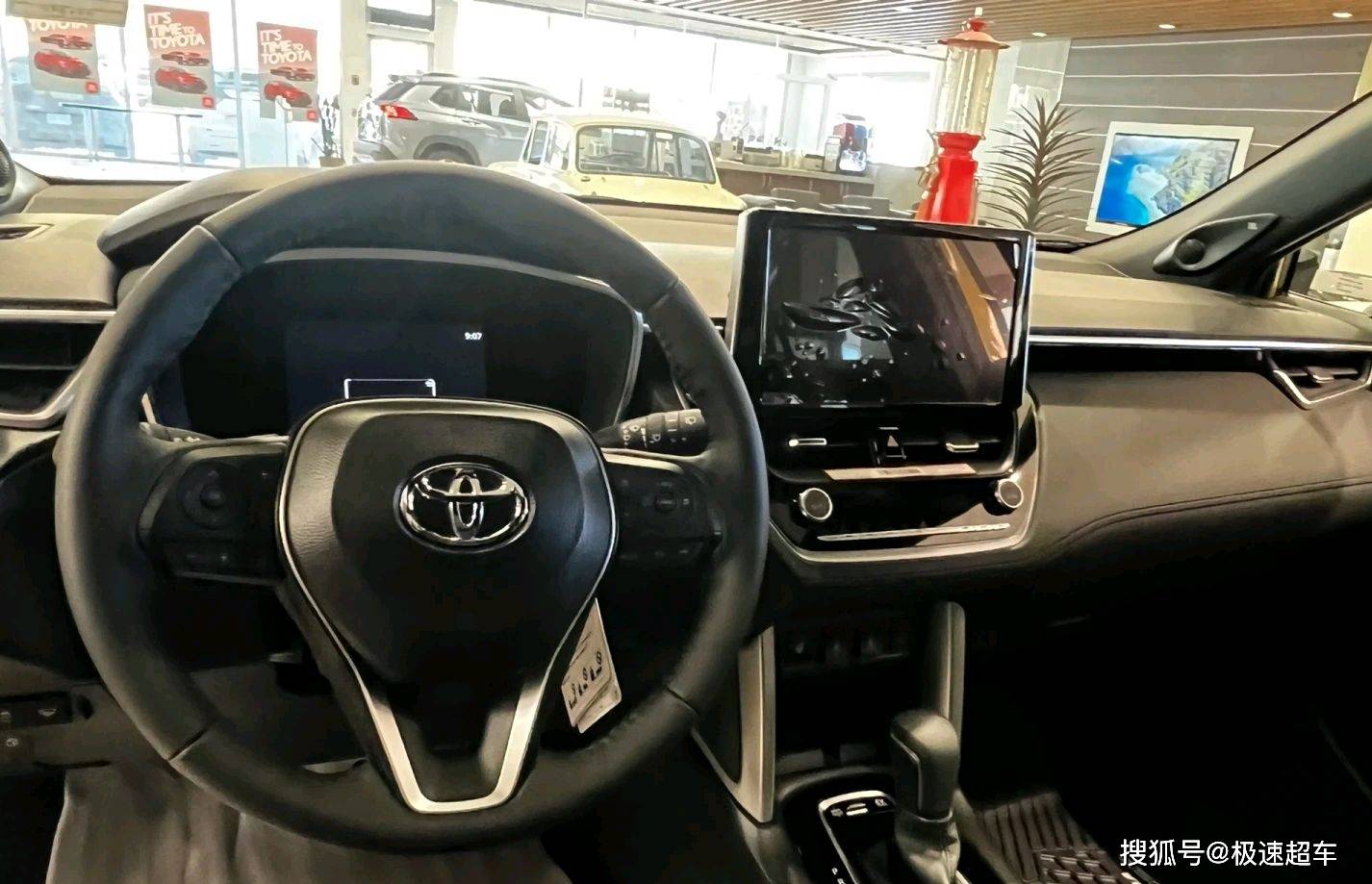 "混动"丰田卡罗拉cross:品鉴不止于视觉,更是心灵的触动_搜狐汽车