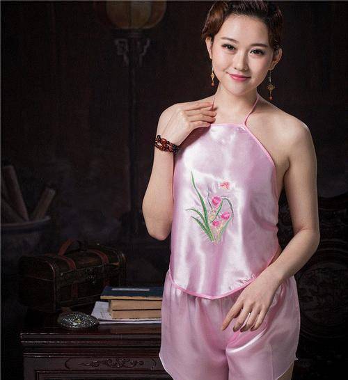 原创古代内衣都是什么颜色呢浓烈激情温情含蓄色彩体现美好愿望
