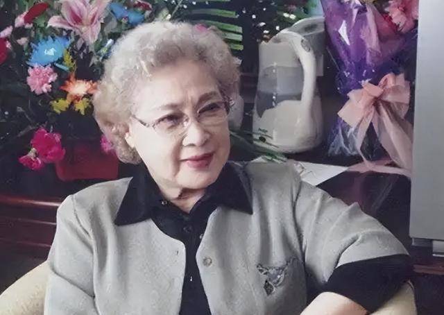 原创揭秘至今已99岁秦怡的保养之道她一天是如何过的老了还这么美