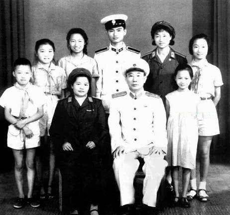 原创她16岁嫁34岁男人家人反对后得知男人真实身份全部赞成