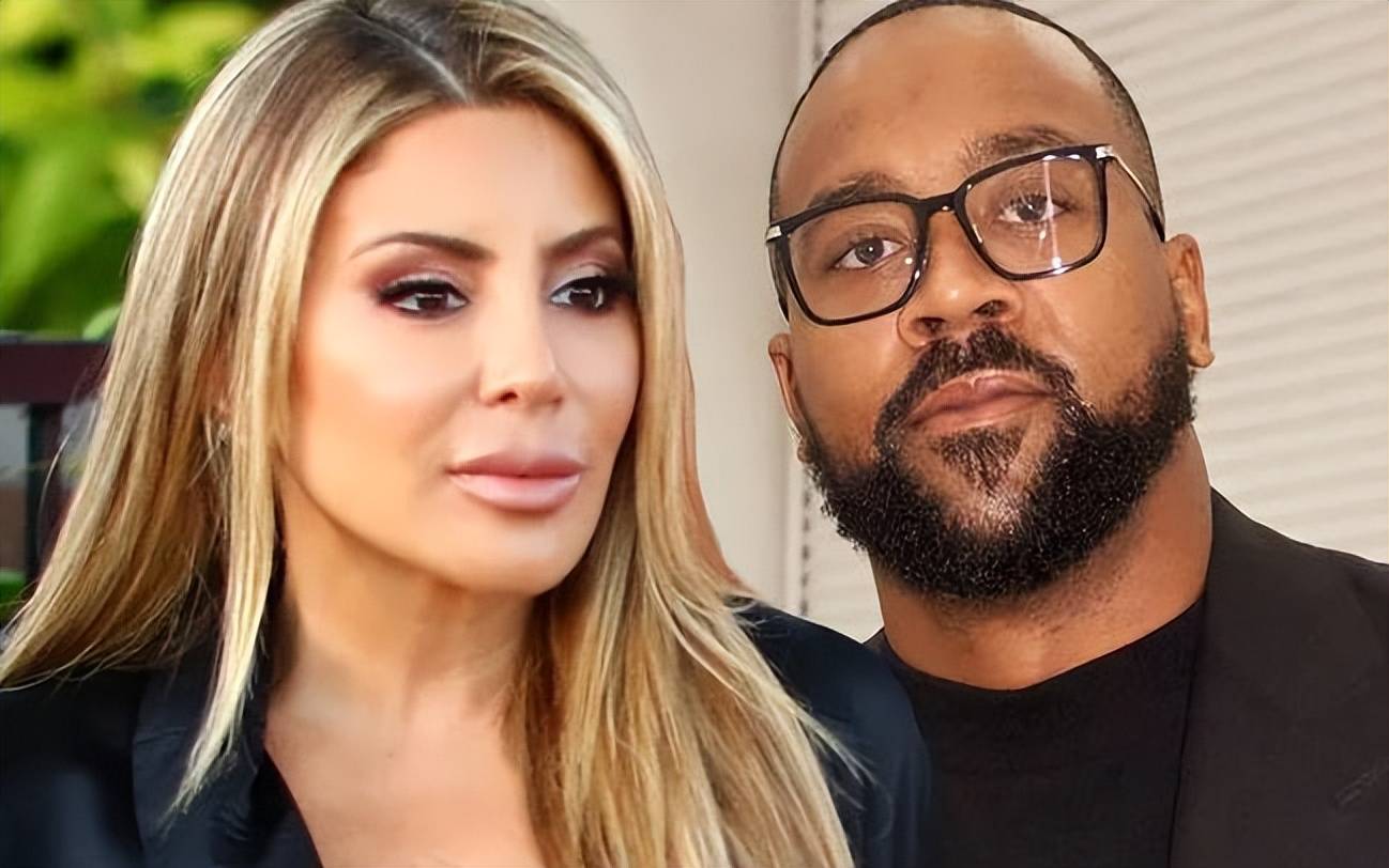 原创分手后现身皮蓬前妻晒照送福利单身娇娘50岁拉尔萨身材魅人