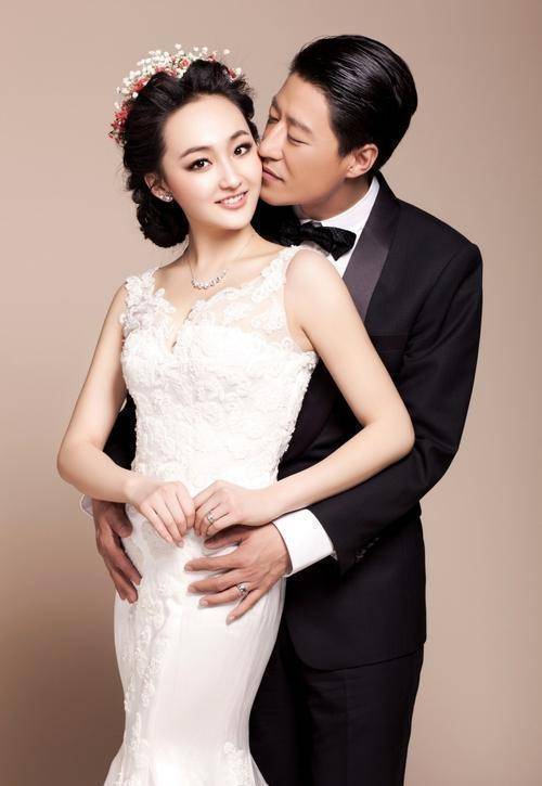 嫁给二婚家暴渣男,婚后连生3胎,如今美丽得像20岁_辛月_于震_男人