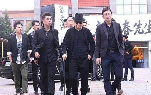 原创绰号时钟此黑帮老大曾逞凶斗狠晚年不堪病魔自尽而亡