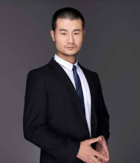 原创还记得那个为一百万去中东当雇佣兵的农村孩子吗如今已经老板