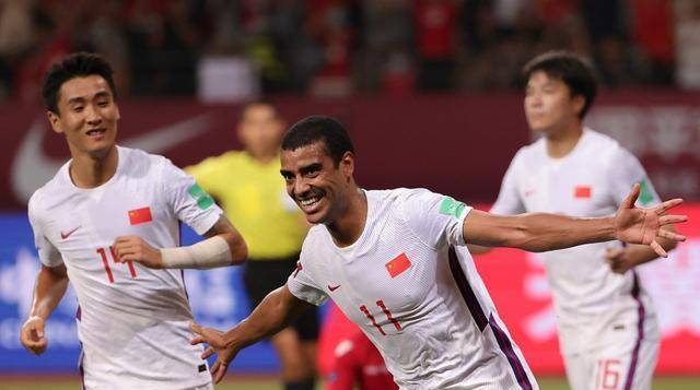 国足新归化球员加盟承担武磊缺席的前锋重任