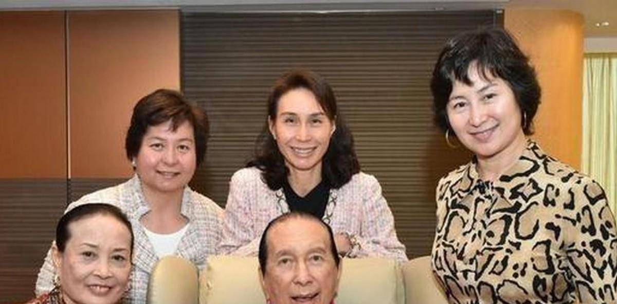 原创赌王二太蓝琼缨因癌症去世何超琼失去帮手梁安琪终究是赢家