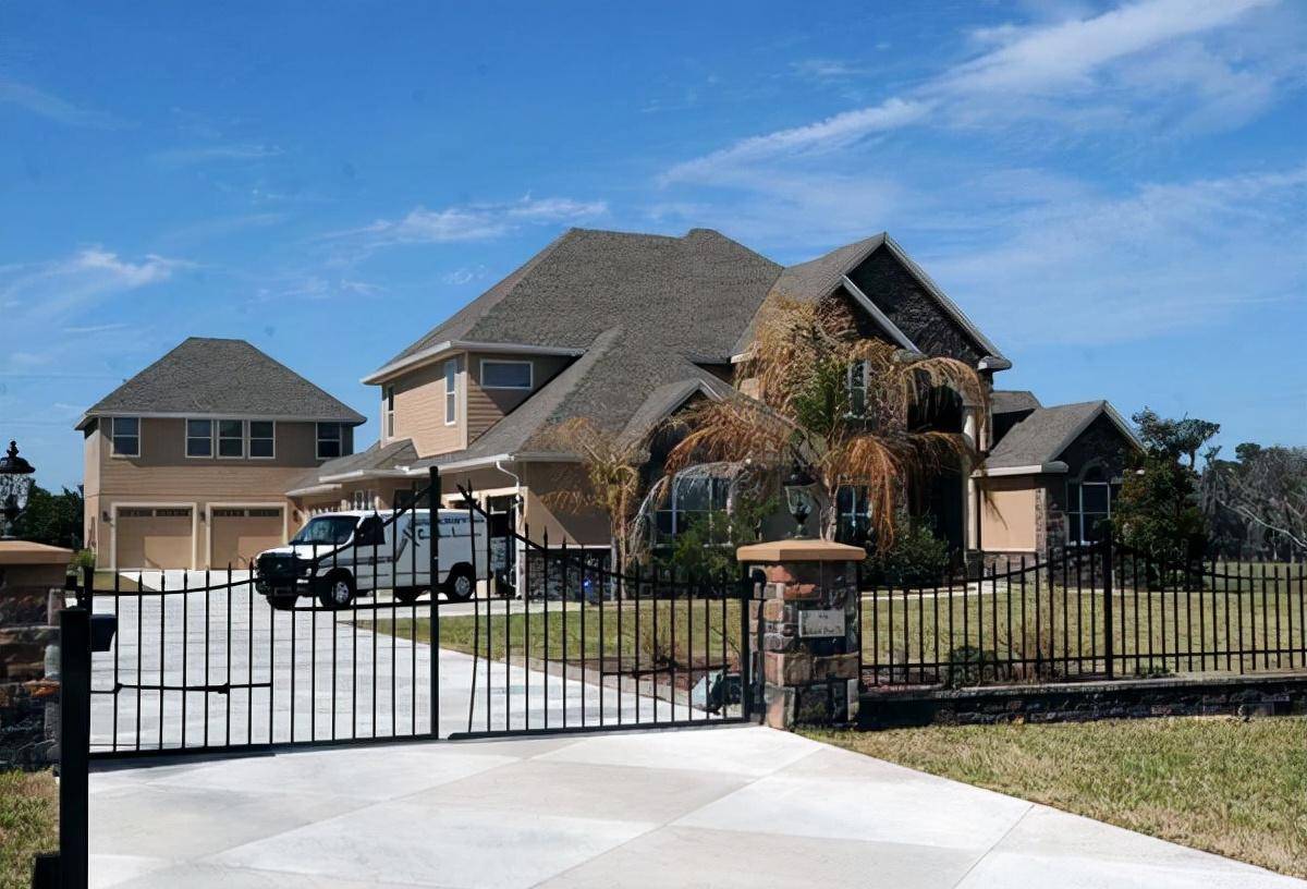 原创2006年美国一黑人中了3000万美金3年后引来杀身之祸为何