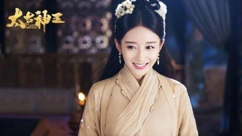 《非诚勿扰》的观众,只因为一个镜头,让她人生彻底被改变_陈梦瑶_明星