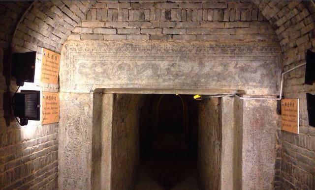 原创考古专家挖开曹操墓看到墓里的陪葬品颠覆了人们对曹操的印象