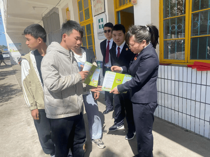 关爱未成年 法治进校园——澧县大堰垱镇中学开展性侵未成年法治宣讲
