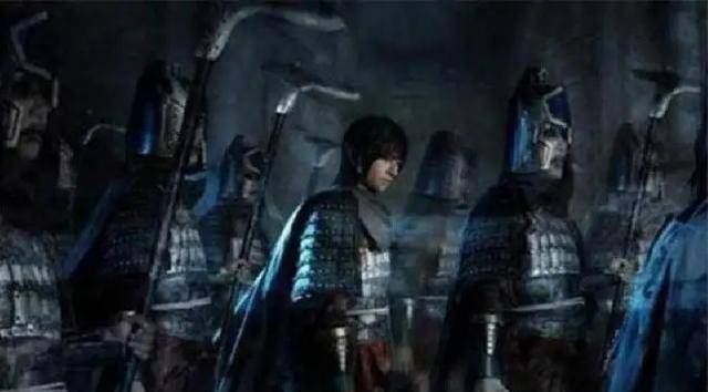 秦始皇安详地躺在铜制的棺椁中,漂浮在不断流淌的,水银混合物汇成的
