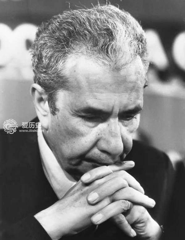 意大利总理老朋友们都希望他速死至死才知政治无情_莫罗_红色_阿尔多