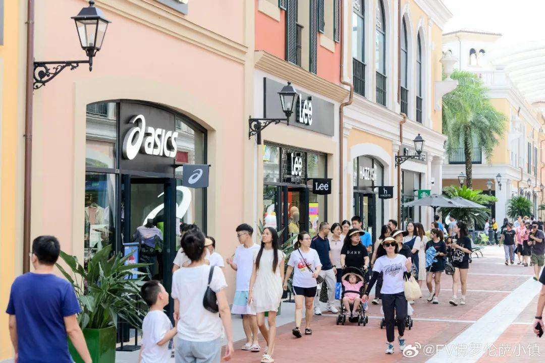 昂跑lululemon,逃不出奥莱的手掌心_门店_品牌_成运动