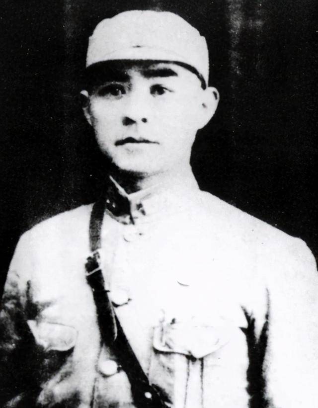 原创张自忠将军曾被污蔑为卖国贼在他殉国后妻子绝食七天而死