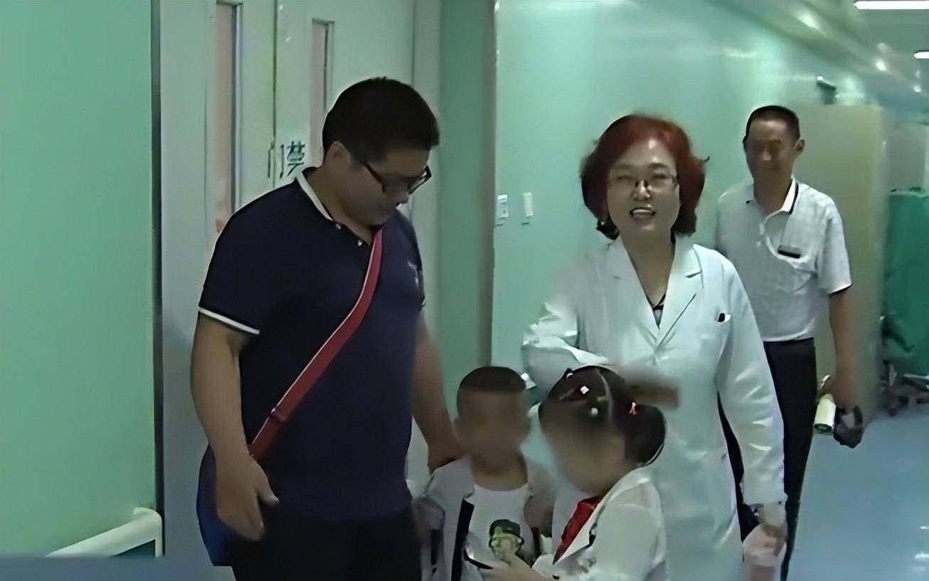辽宁3岁男童患"怪病",医生直言"收尸吧",父母坚决不放弃_张鑫_孩子_刘