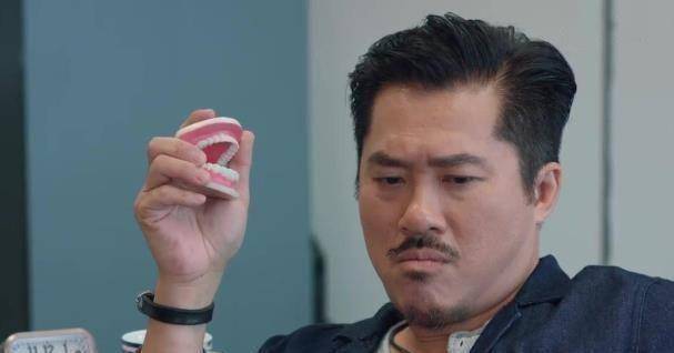 原创26年后大时代丁蟹一家重聚71岁郑少秋帅到老儿子们变大叔