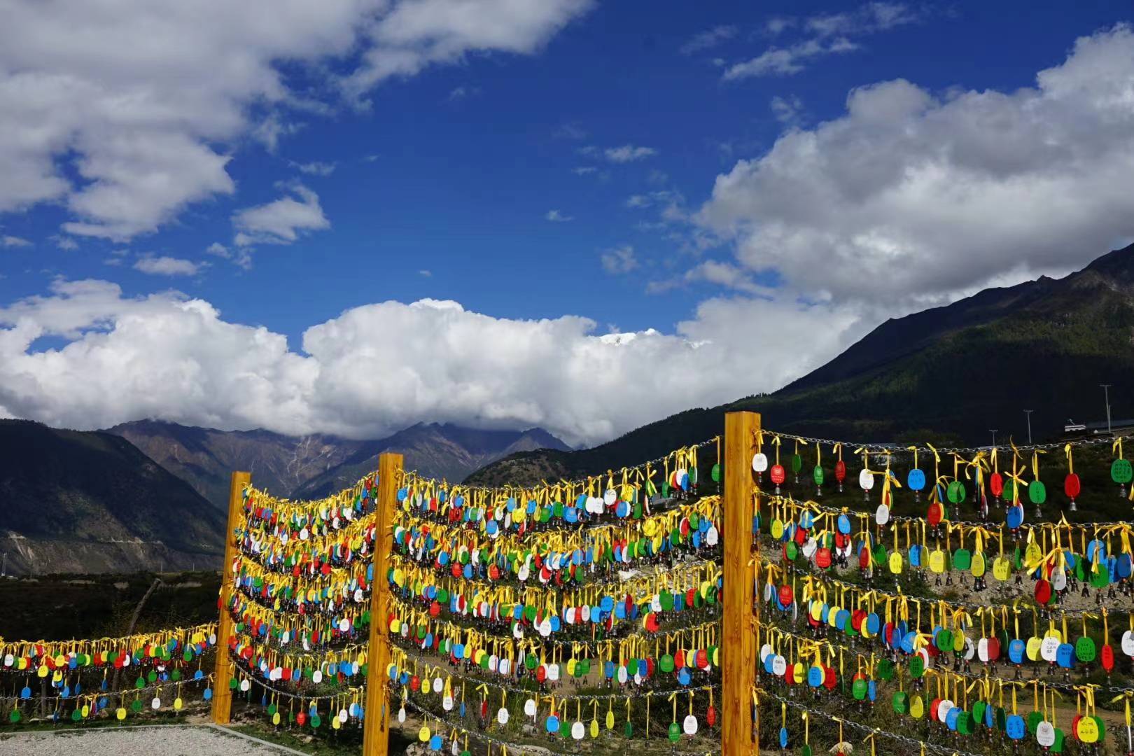 西藏拉萨羊湖旅游八天七晚旅游团报价西藏拉萨羊湖旅游八天旅游团价格