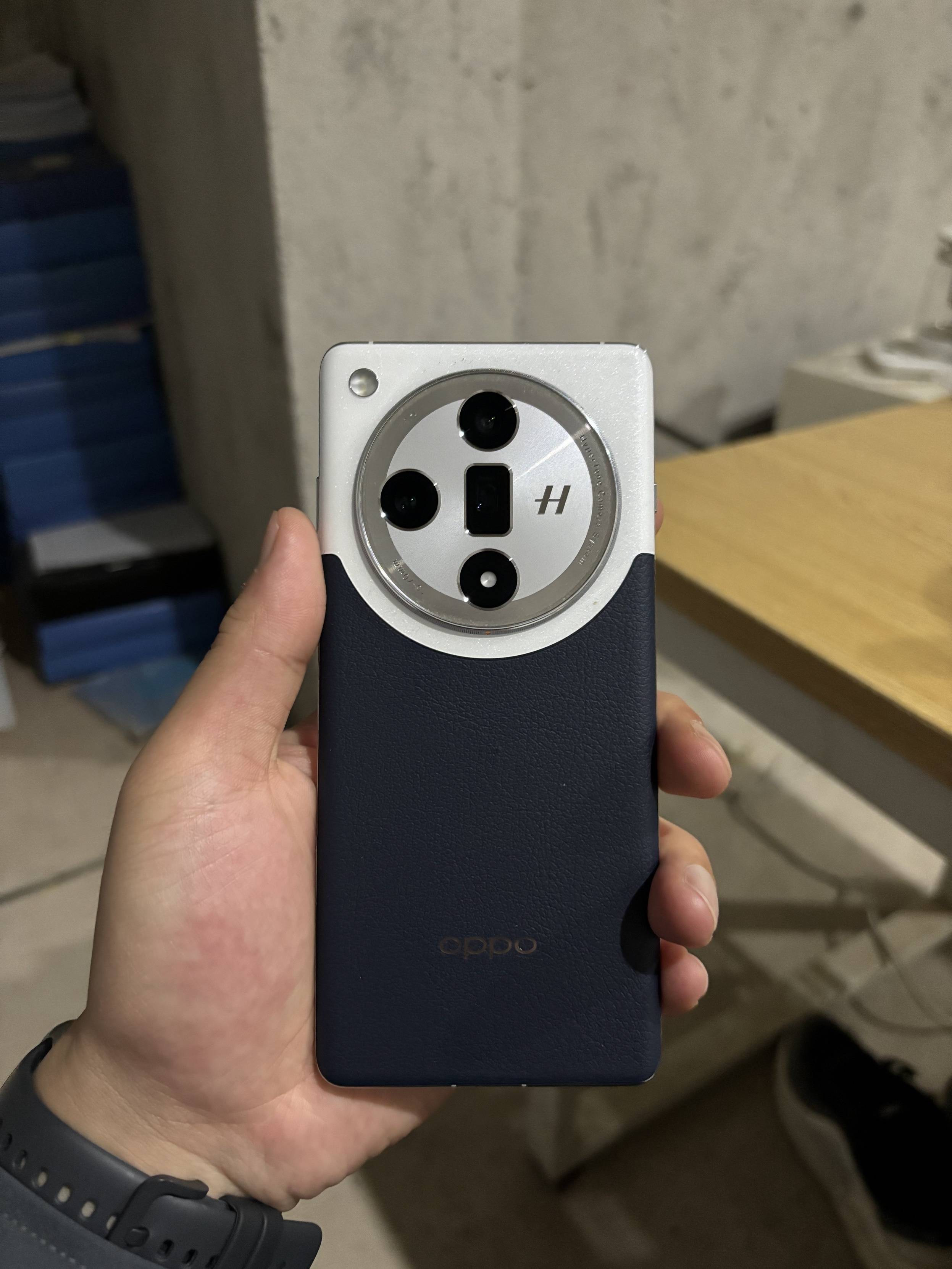 三款中杯机型使用分享:华为mate60,vivo x100,oppo find x7_屏幕_质感