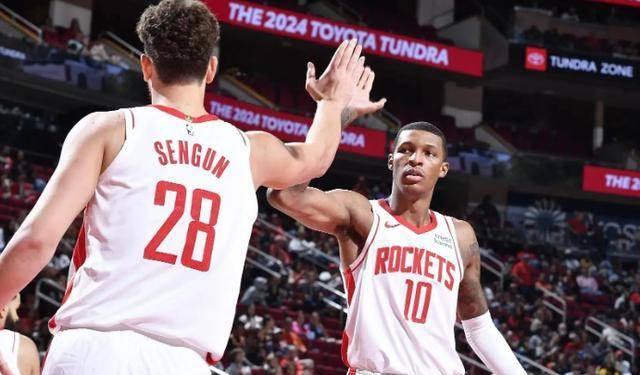 脚踝伤愈重返球场火箭队新挑战与核心崛起