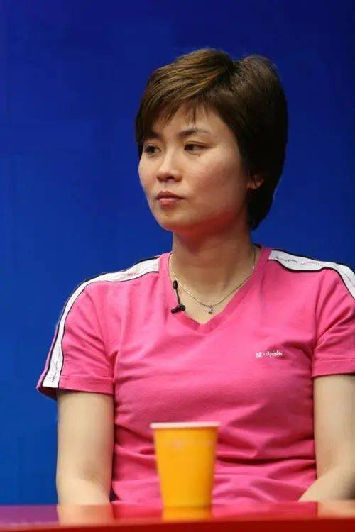 乒坛名将邬娜:比她小5岁的丈夫是国脚,儿子是网球名将_刘国梁_邓亚萍