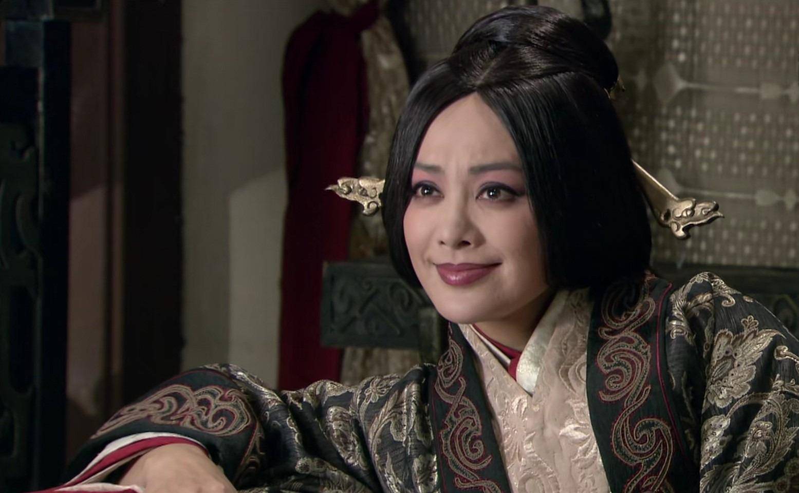 为什么说秦昭襄王即位是个意外此人迷离的眼神露出了阴谋的味道