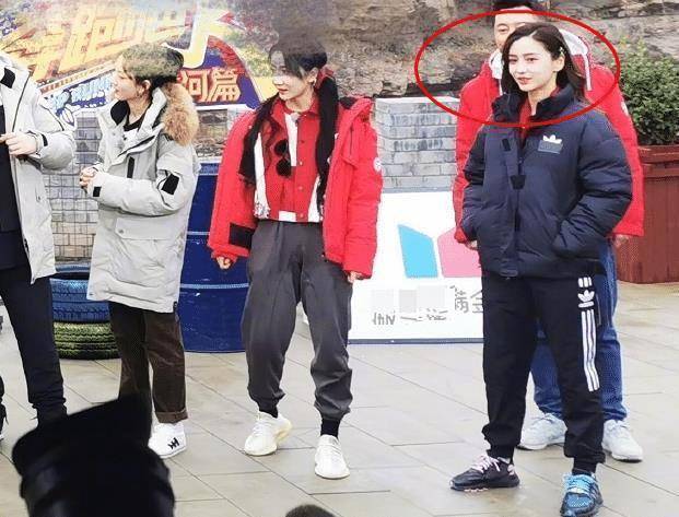 原创李晨晒跑男合影杨颖不抢c位往后站郑恺当爸后又换新搭档了