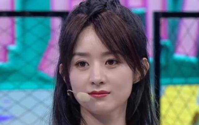 原创快本镜头突然放大赵丽颖原生五官一目了然滤镜脸太不公平