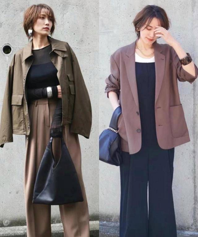 撞色的搭配看起来复古又高级,包包也选择了藏蓝色,与衣服有呼应,同时