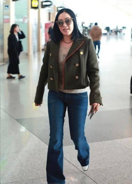 原创钟丽缇真的豁出去了穿紧身内搭配运动裤为备孕猛涨到160斤