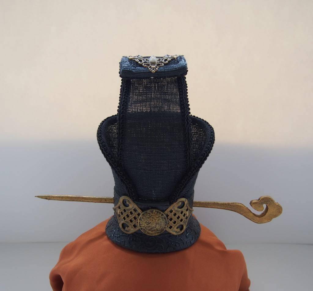 对于我们汉族人来说一直以来尊奉的就是《孝经》中"身体发肤,受之父母