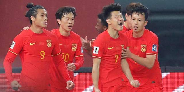 原创新加坡队长曝光武磊中国足球月薪6千的他真敢说真话