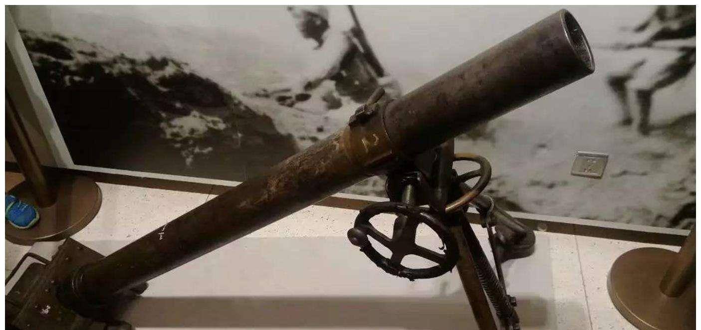 制作炮筒需要很多钢材,我们自己所制作的钢材根本不合格,强度太低