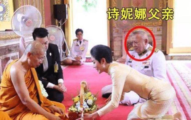 最终败给后来认识玛哈的苏提达,只能成为贵妃,可是这个贵妃也只做了3